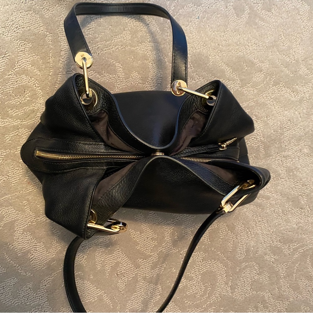 Michael Kors Handbag Black Leather - Picture 9 of 11